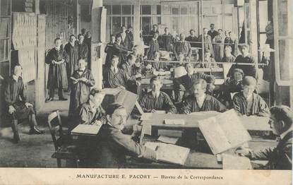 CPA FRANCE 35 "Fougères,  la manufacture de chaussures, bureau des correspondances"