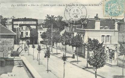 / CPA FRANCE 23 "Guéret, Arc de Triomphe et av de la gare"