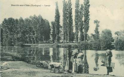 / CPA FRANCE 24 "Neuvic sur l'Isle, lavoir"