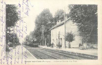 / CPA FRANCE 24 "Razac sur l'Isle, la gare et l'arrivée d'un train"