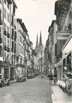 / CPSM FRANCE 64 "Bayonne, la rue Port Neuf"