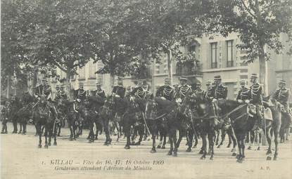  CPA FRANCE 12 "Millau, Fêtes 1909, gendarmes attendant l'arrivée du ministre"