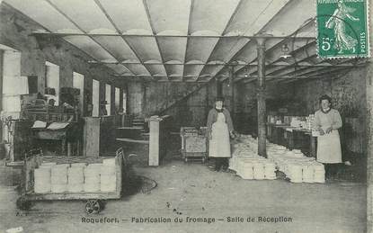  CPA FRANCE 12  "Roquefort, fabrication du fromage"