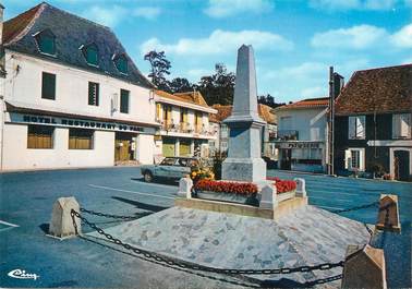 / CPSM FRANCE 64 "Garlin, place de la liberté"