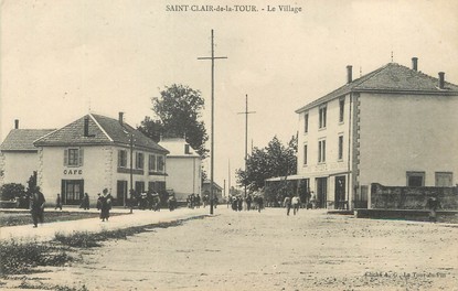 / CPA FRANCE 38 "Saint Clair de la Tour, le village"