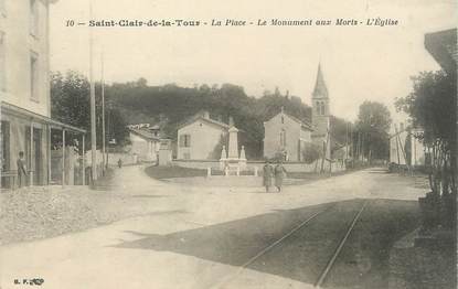 / CPA FRANCE 38 "Saint Clair de la Tour, la place"