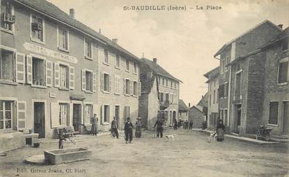 / CPA FRANCE 38 "Saint Baudille, la place"