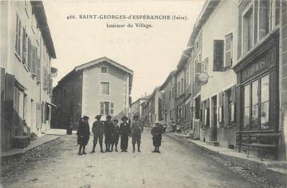 / CPA FRANCE 38 "Saint Georges d'Espéranche, intérieur du village"