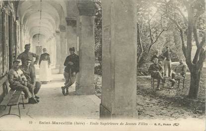 / CPA FRANCE 38 "Saint Marcellin, école Supérieure de jeunes filles" / MILITAIRE