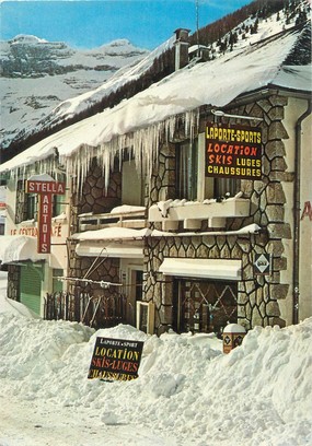 / CPSM FRANCE 65 "Gavarnie, les rochers Blancs, location skis"