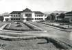 / CPSM FRANCE 65 "Hôpital psychiatrique de Lannemezan, la cour d'honneur"