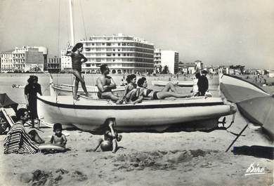 / CPSM FRANCE 66 "Canet Plage, la plage radieuse"