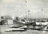 66 PyrÉnÉe Orientale / CPSM FRANCE 66 "Canet Plage, la plage, barque Catalane"