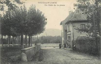 / CPA FRANCE 38 "Thuellin, un coin de la place"