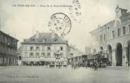 38 Isere / CPA FRANCE 38 "La Tour du Pin, place de la Sous préfecture "