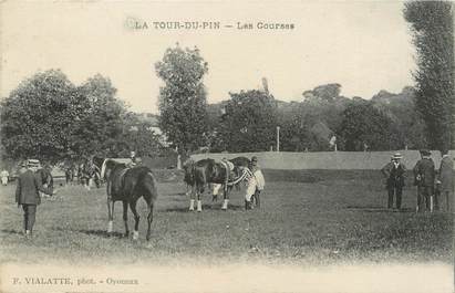 / CPA FRANCE 38 "La Tour du Pin, les courses" / CHEVAL