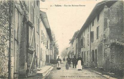 / CPA FRANCE 38 "Tullins, rue des Maisons Neuves"