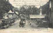 38 Isere / CPA FRANCE 38 "Uriage les Bains, arrivée de la diligence"