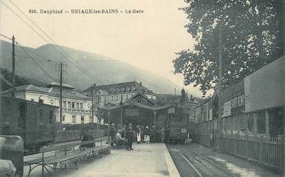 / CPA FRANCE 38 "Uriage les Bains, la gare"