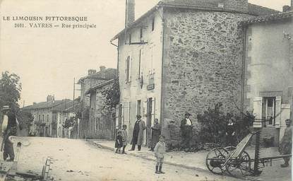 CPA FRANCE 87 "Vayres, rue principale"