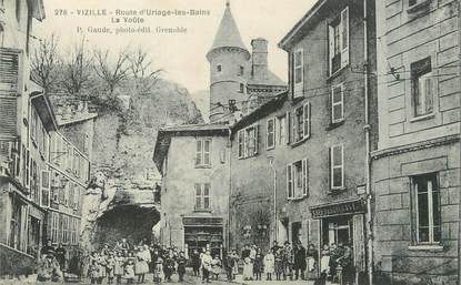 / CPA FRANCE 38 "Vizille, route d'uriage les Bains, la Voûte"