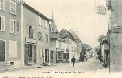 / CPA FRANCE 38 "Virieu sur Bourbre, rue Carnot"
