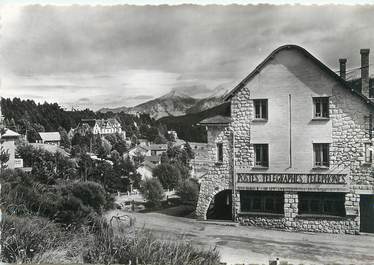 / CPSM FRANCE 66 "Font Romeu, l'hôtel des postes et les chalets"