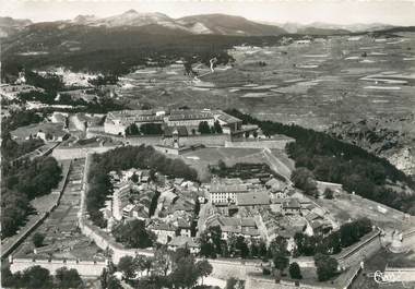 / CPSM FRANCE 66 "Mont Louis, la citadelle, vue aérienne"