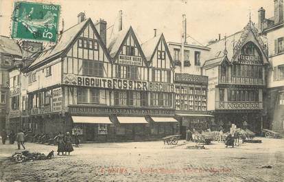 CPA FRANCE 51 "Reims, Vieilles maisons, Place des Marchés"