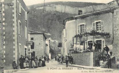 CPA  FRANCE 26  "'Pont de Barret, rue principale"