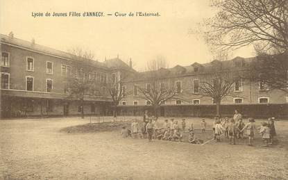 / CPA FRANCE 74 "Lycée de jeunes filles d'Annecy, cour de l'Externat"