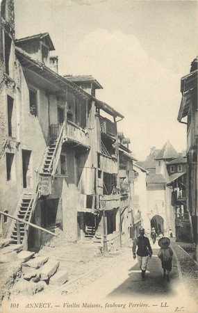 / CPA FRANCE 74 "Annecy, vieilles maisons, faubourg Perrière"