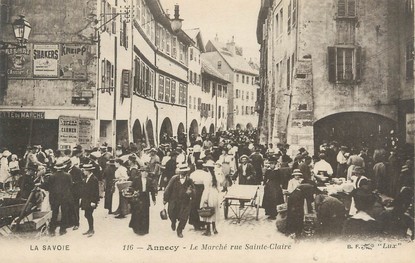 / CPA FRANCE 74 "Annecy, le marché rue Sainte Claire"