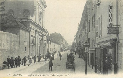 / CPA FRANCE 74 "Annecy, église de la visitation et rue Royale"