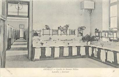 / CPA FRANCE 74 "Annecy, lycée de Jeunes filles, lavabo, dortoir"