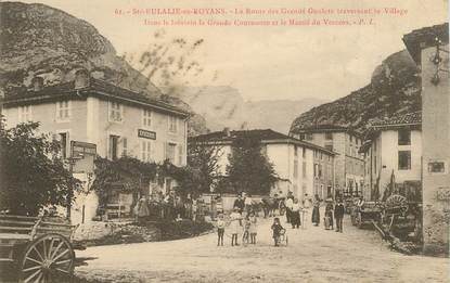 CPA FRANCE 26 "Sainte Eulalie en Royans, la route des Grands Goulets traversant le village"