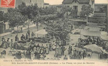 CPA  FRANCE 26 "Saint Rambert d'Albon, la place, un jour de marché"