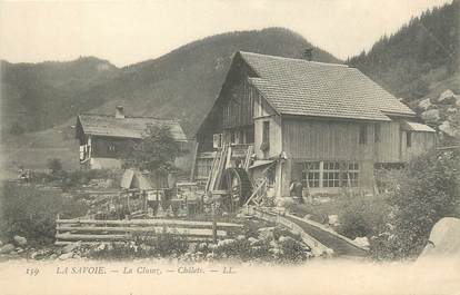 / CPA FRANCE 74 "La Clusaz, chalets"