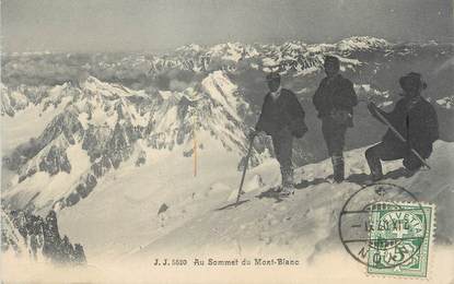 / CPA FRANCE 74 "Chamonix, au sommet du Mont Blanc"