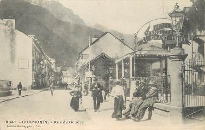 / CPA FRANCE 74 "Chamonix, rue de Genève"