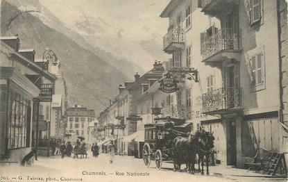 / CPA FRANCE 74 "Chamonix, rue Nationale"