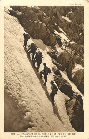 / CPA FRANCE 74 "Chamonix, les guides sur le glacier du Nantillons"