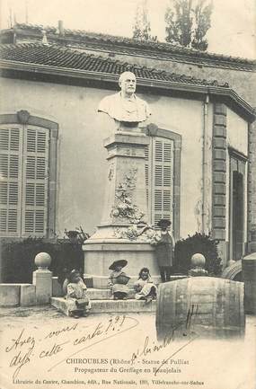 CPA FRANCE 69 "Chiroubles, statue de Pulliat"