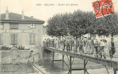 CPA FRANCE 69 "Oullins, sortie des Usines"