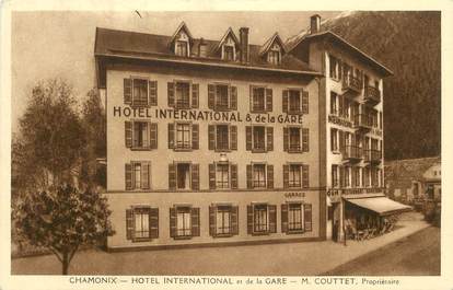 / CPA FRANCE 74 "Chamonix Mont Blanc, hôtel international et de la gare"