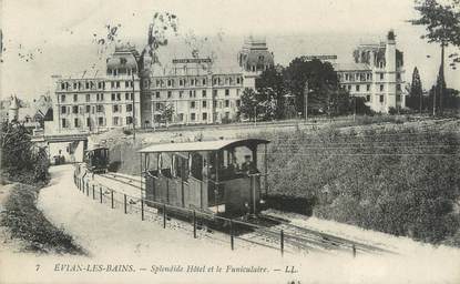 / CPA FRANCE 74 "Evian les Bains, Splendide Hôtel et le Funiculaire"