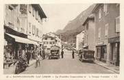 74 Haute Savoie / CPA FRANCE 74 "Saint Gingolph, la frontière Franco Suisse et la Douane Française"
