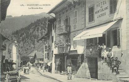 CPA FRANCE 73 "Beaufort sur Doron, la grande rue "