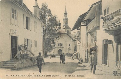 / CPA FRANCE 74 "Saint Gervais Les Bains, place de l'église "