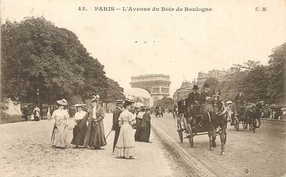 / CPA FRANCE 75016 "Paris, l'avenue du Bois de Boulogne" / Ed C.M